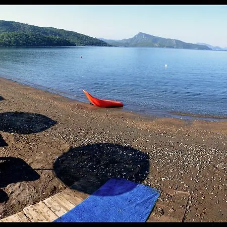 Blu Brezza Marine Lodge *