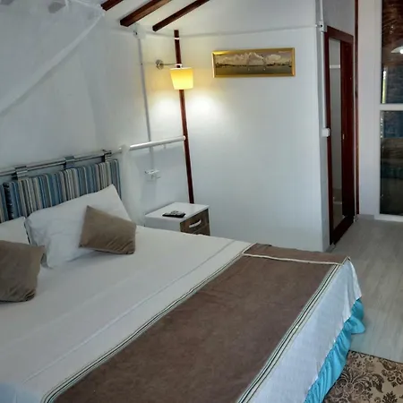 אכסניה Blu Brezza Marine