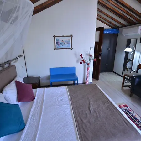 Blu Brezza Marine Lodge